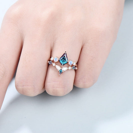 Vintage Alexandrite Engagement Ring Kite Cut Unique Moonstone Opal Wedding Set Crown Art Deco Stacking Ring June Birthstone Bridal Set Gift - PENFINE