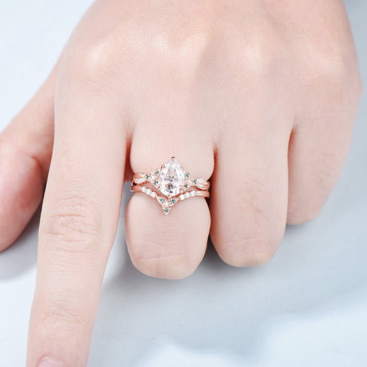 Unique Pear Moissanite Wedding Ring Set Celtic Knot 14K/18K White Gold Infinity Split Shank Moissanite Engagement Ring Emerald Bridal Sets