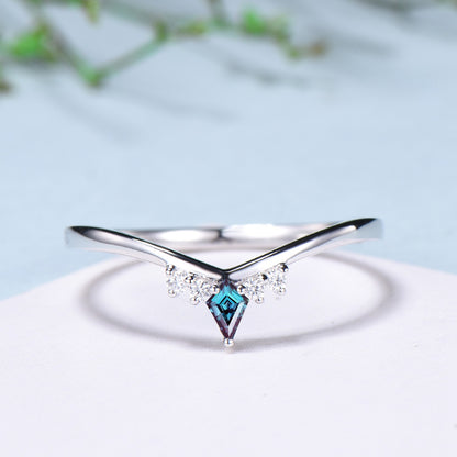 Dainty Curved Alexandrite Wedding Ring Women Kite Alexandrite Stacking Band Moissanite  Anniversary Ring Art Deco June Promise Ring For Her - PENFINE