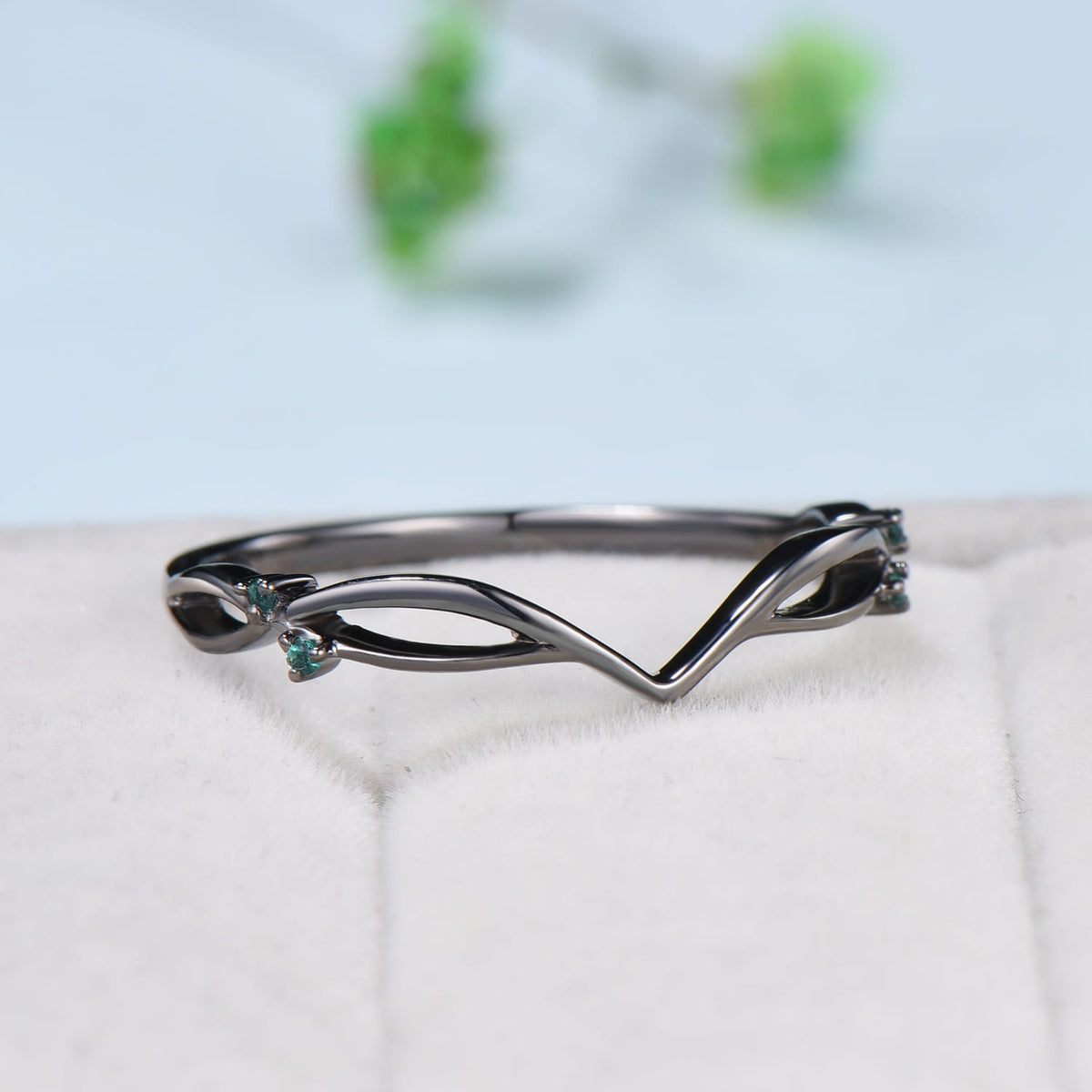 Emerald Wedding Band Curved Art Deco Stacking Wedding Ring Anniversary Ring For Women Stackable Band Evil Eye Emerald Promise Ring For Her