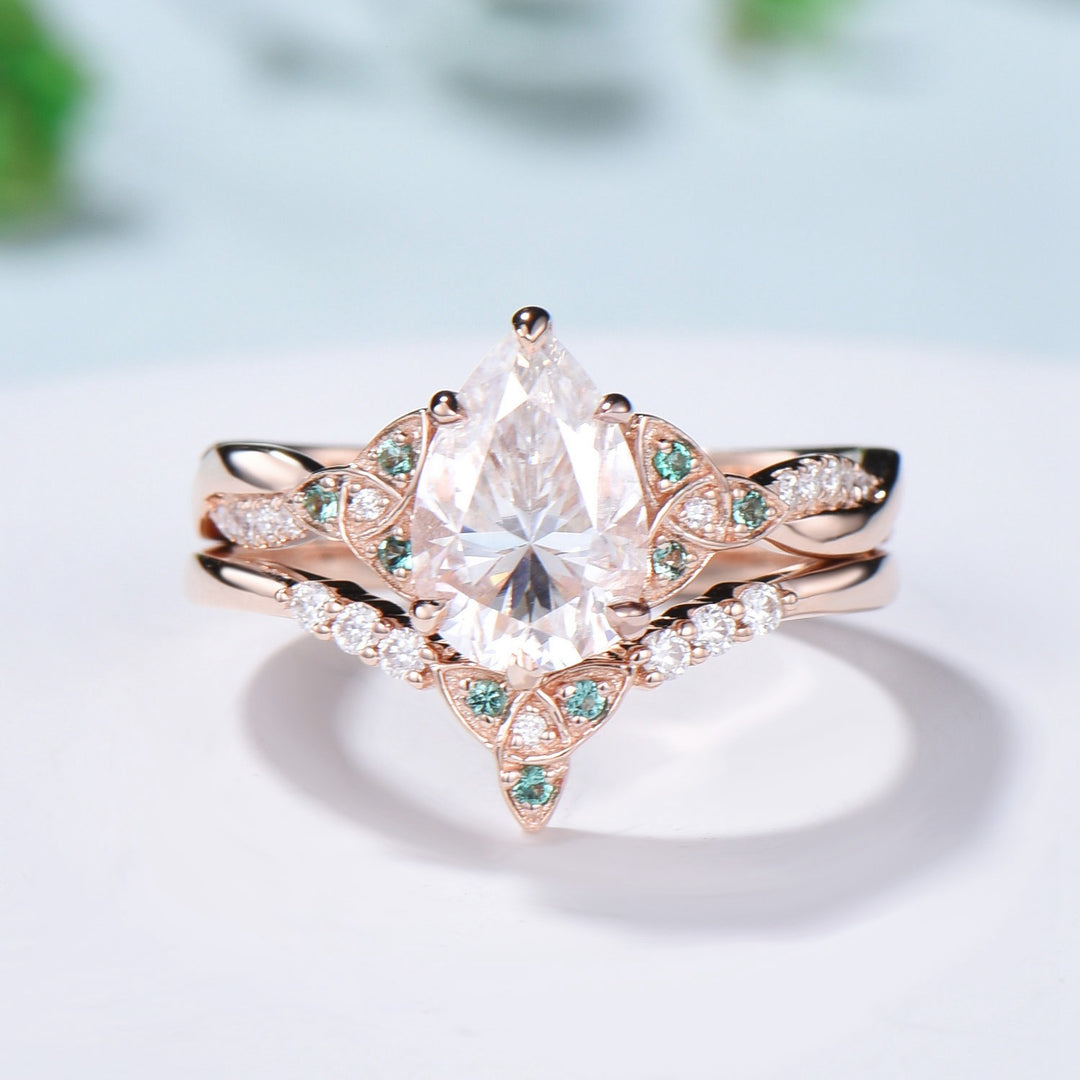 Unique Pear Moissanite Wedding Ring Set Celtic Knot 14K/18K White Gold Infinity Split Shank Moissanite Engagement Ring Emerald Bridal Sets
