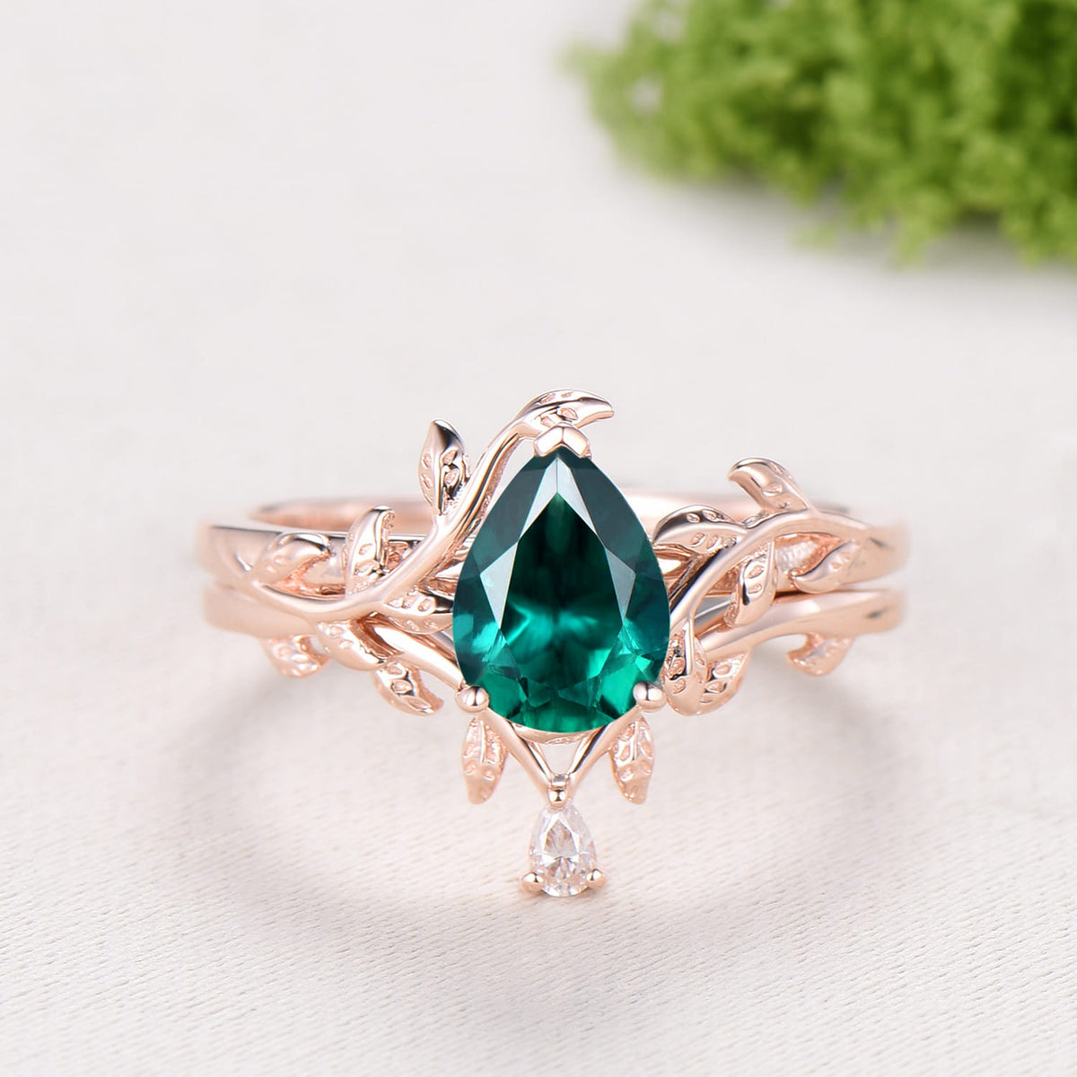 1.25CT Pear Emerald Wedding Ring Set - Nature Inspired Leaf Vine Solitaire Band