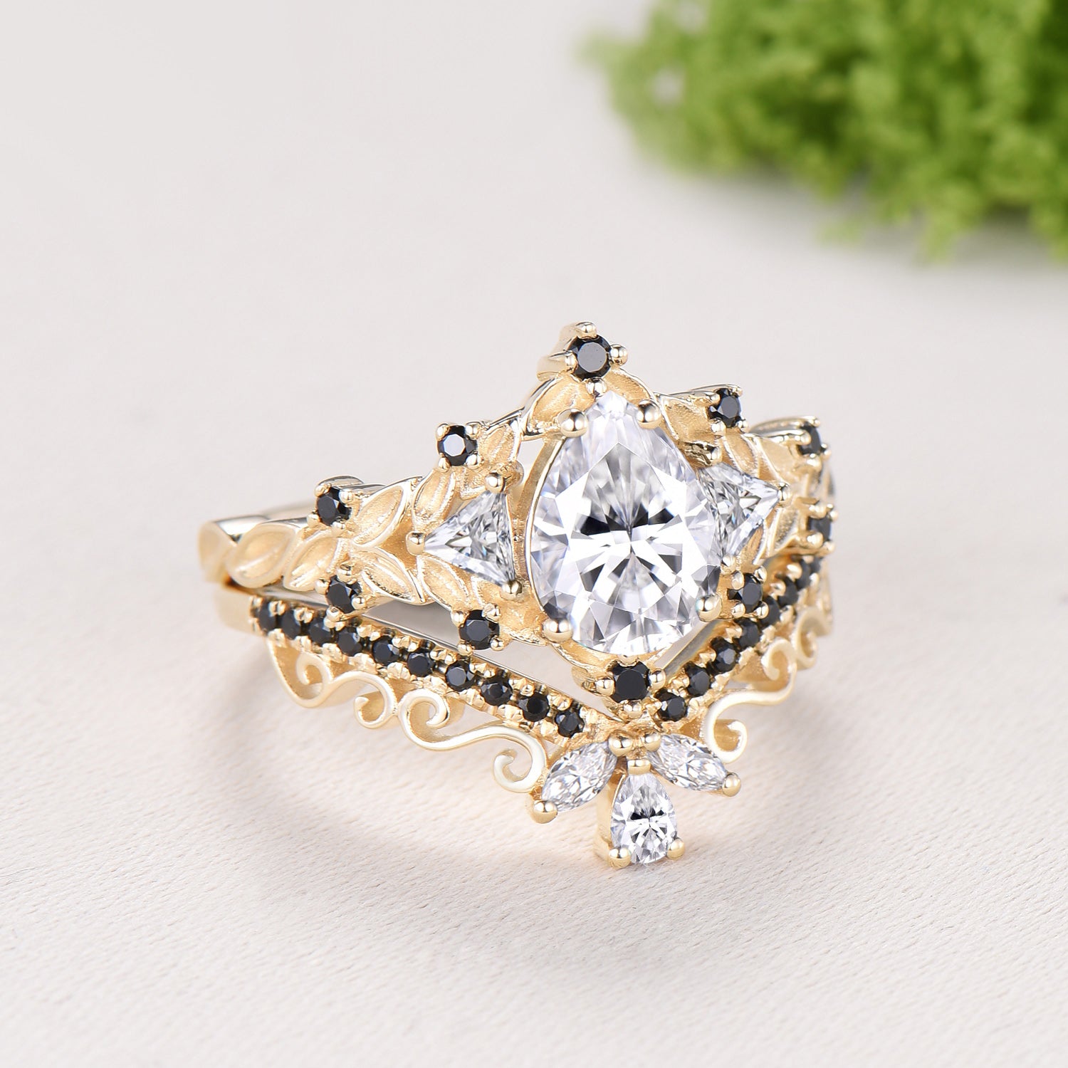 Nature Inspired Pear Shaped Moissanite Wedding Set Unique Moissanite Engagement Ring 14K Yellow Gold Leaf Vine Black Spinel Stacking Band