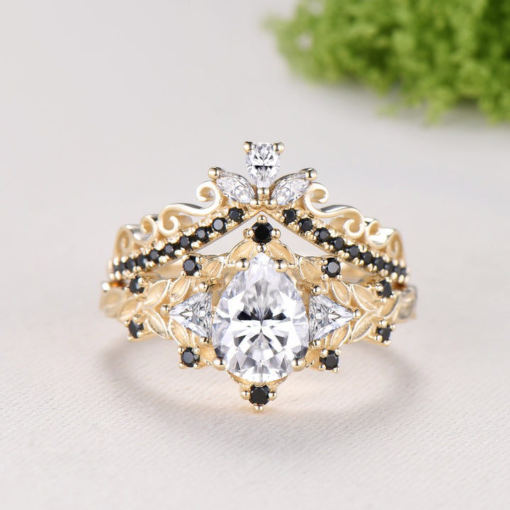 Nature Inspired Pear Shaped Moissanite Wedding Set Unique Moissanite Engagement Ring 14K Yellow Gold Leaf Vine Black Spinel Stacking Band