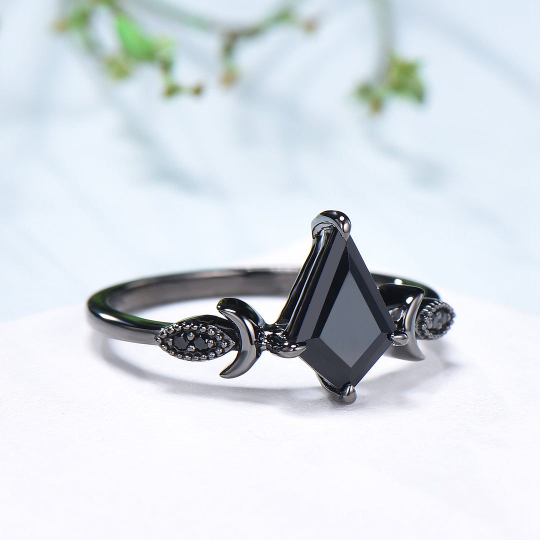 Minimalist Black Gold Black Onyx Engagement Ring Kite Cut Moon Wedding Ring Art Deco Milgrain Black Gemstone Anniversary Gift For Women - PENFINE