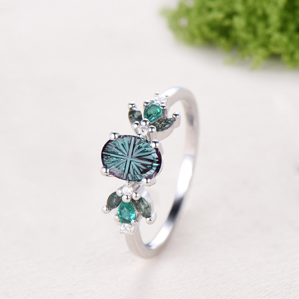 Unique Fantasy Cut Oval Shaped Color-change Alexandrite Engagement Ring Green Agate Emerald Cluster Ring