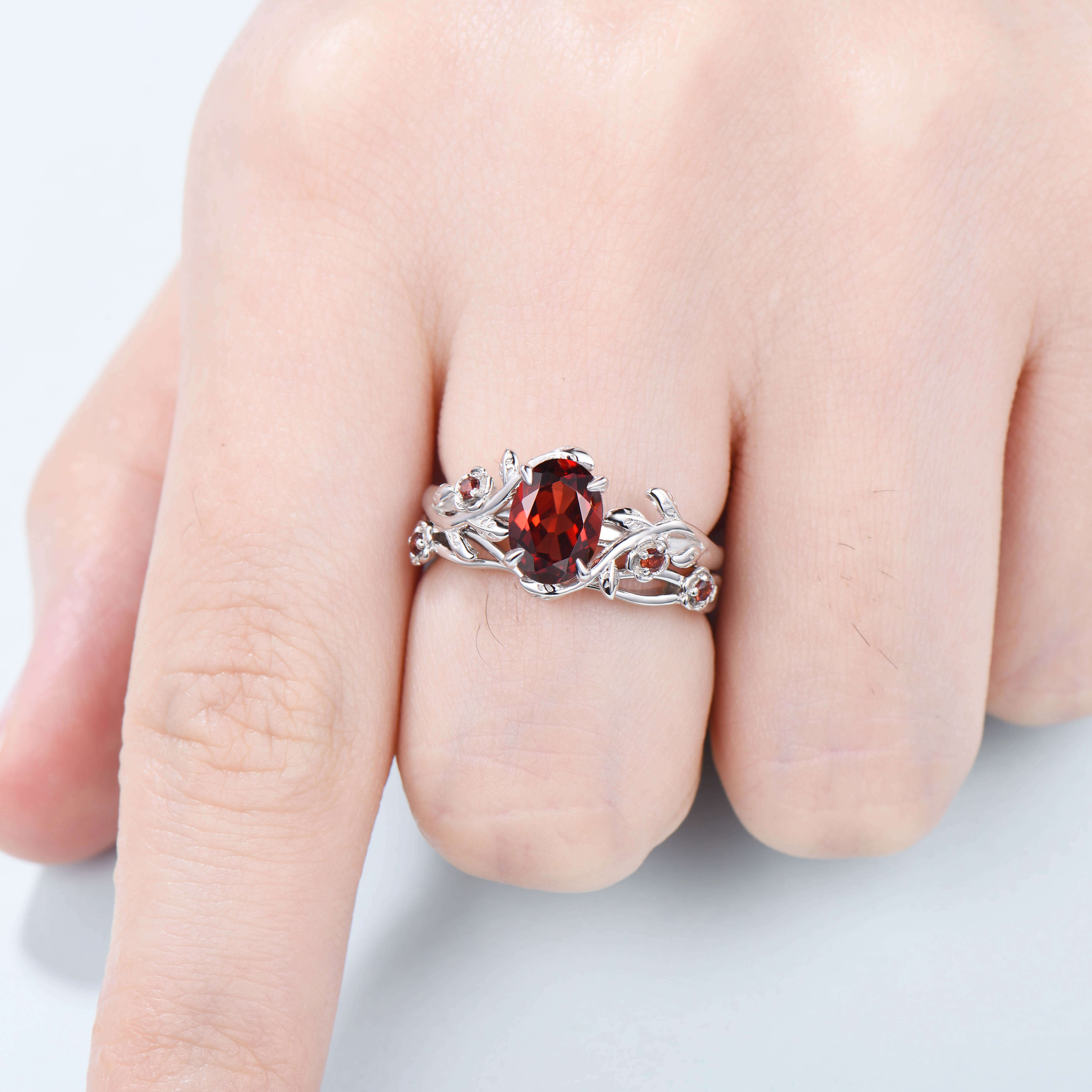 Flower Ring, Garnet Ring, Natural Garnet, Vintage Garnet Ring, January Birthstone, January Ring, Vintage Rings, on sale Rose Ring, Solid Silver Ring