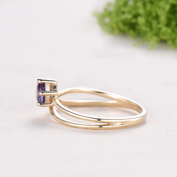 5mm Dainty round alexandrite ring Unique moonstone alexandrite engagement ring split shank Delicate June birthstone wedding ring for women