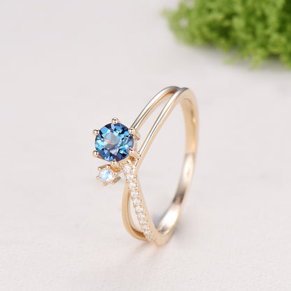 5mm Dainty round alexandrite ring Unique moonstone alexandrite engagement ring split shank Delicate June birthstone wedding ring for women