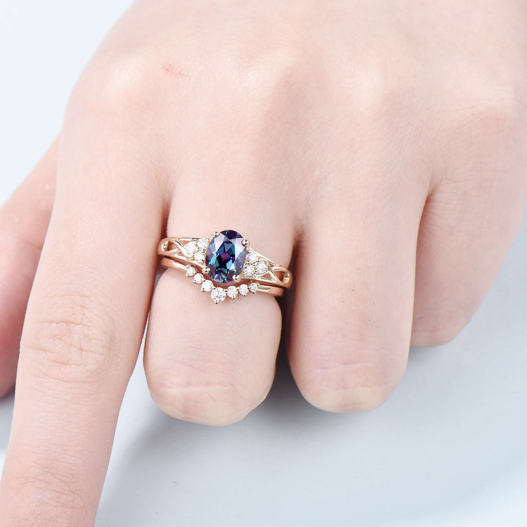 Celtic Love Alexandrite Engagement Ring Set 18K Yellow Gold Vintage Unique Color Change Cluster Diamond Art Deco Wedding Ring Set For Women - PENFINE