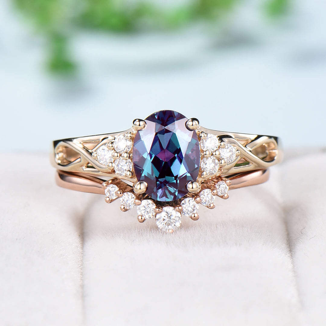 Celtic Love Alexandrite Engagement Ring Set 18K Yellow Gold Vintage Unique Color Change Cluster Diamond Art Deco Wedding Ring Set For Women - PENFINE