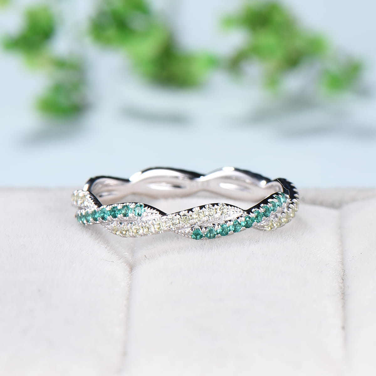 Round Emerald Band with Round Diamond Accents | Lee Michaels Fine Jewelry