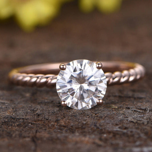 1.25ct IGI Certified Lab Grown Diamond Solitaire Ring: 14K Rose Gold Twisted Band