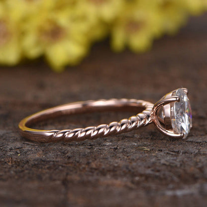 1.25ct IGI Certified Lab Grown Diamond Solitaire Ring: 14K Rose Gold Twisted Band