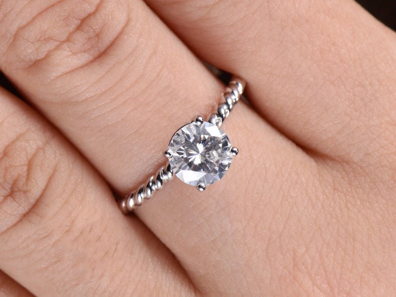 1.25ct IGI Certified Lab Grown Diamond Solitaire Ring: 14K Rose Gold Twisted Band