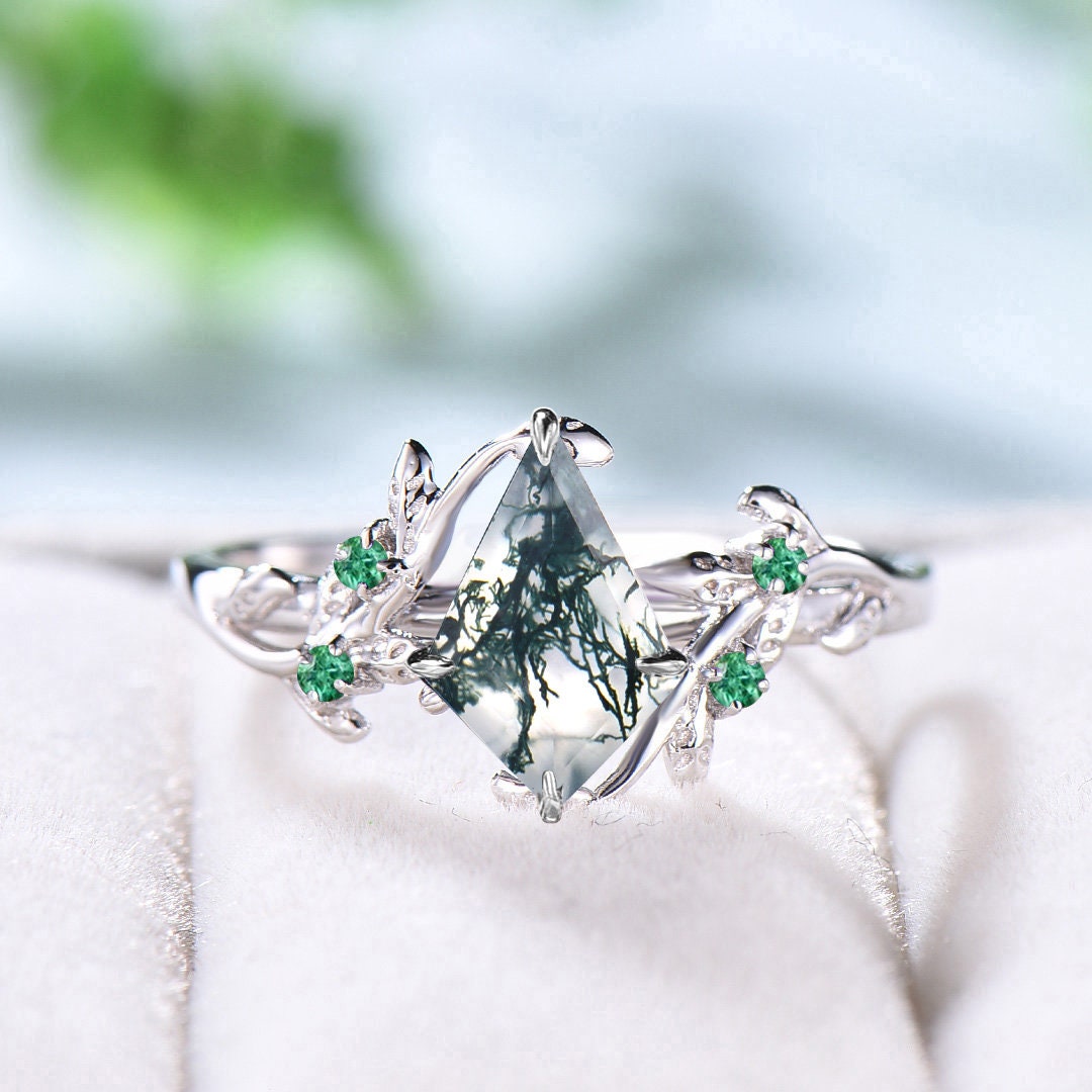 Vintage kite cut moss agate engagement ring set Nature Inspired green agate leaf vine ring cluster emerald eye bridal wedding set for women - PENFINE