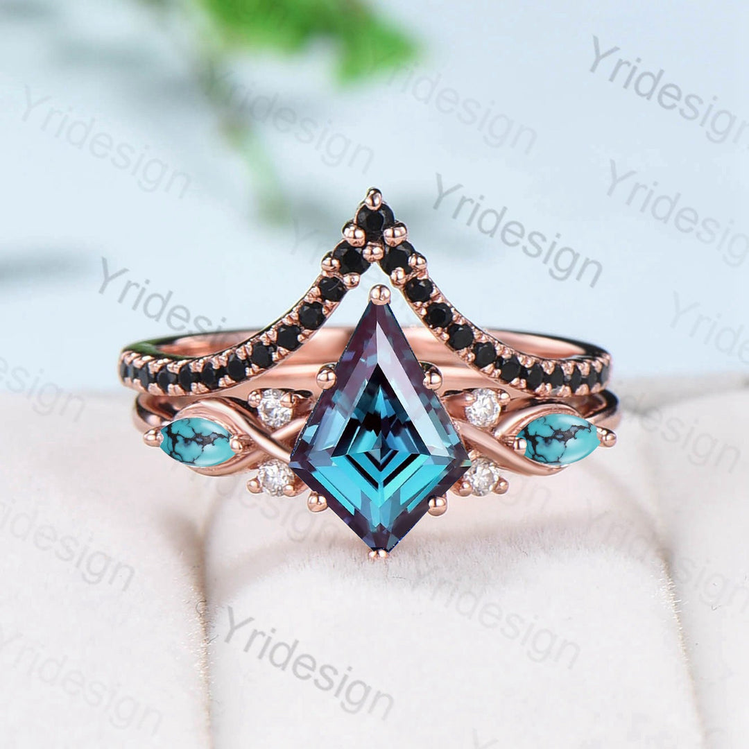 Kite Cut Alexandrite Engagement Ring Set, Rose Gold Twisted Wedding Band - PENFINE