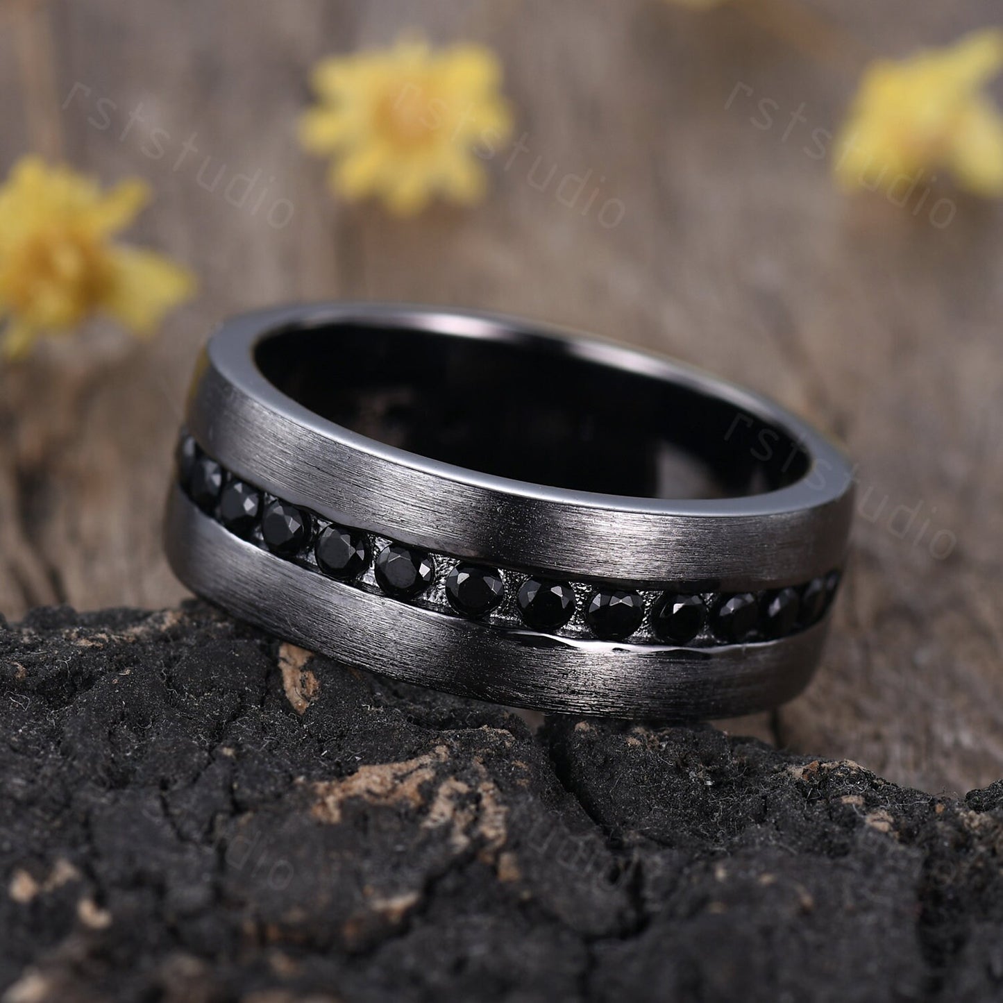 Black Gold Ring: Mens Brushed Band with Black Spinel