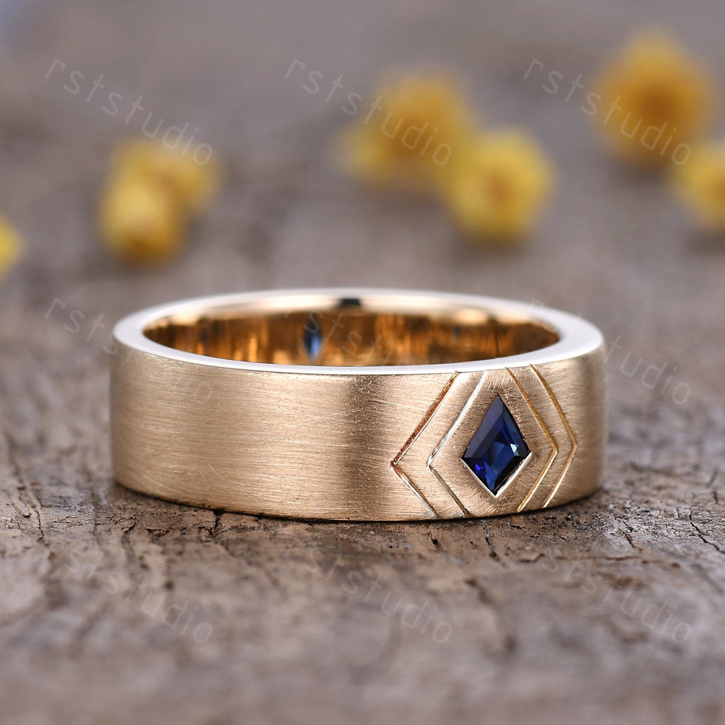 Mens Kite Cut Sapphire Ring, Vintage Gold Engraved Band