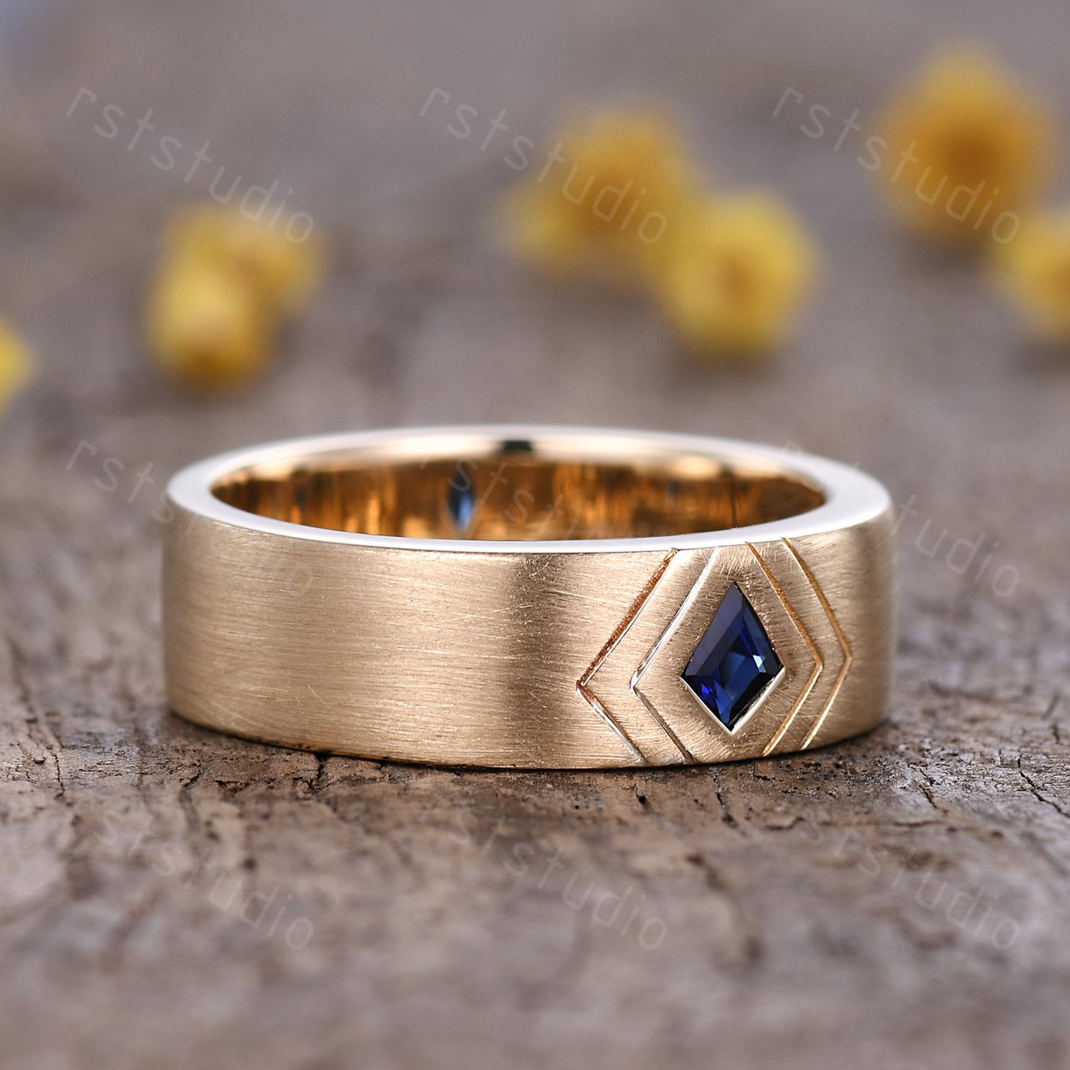 Mens Kite Cut Sapphire Ring, Vintage Gold Engraved Band