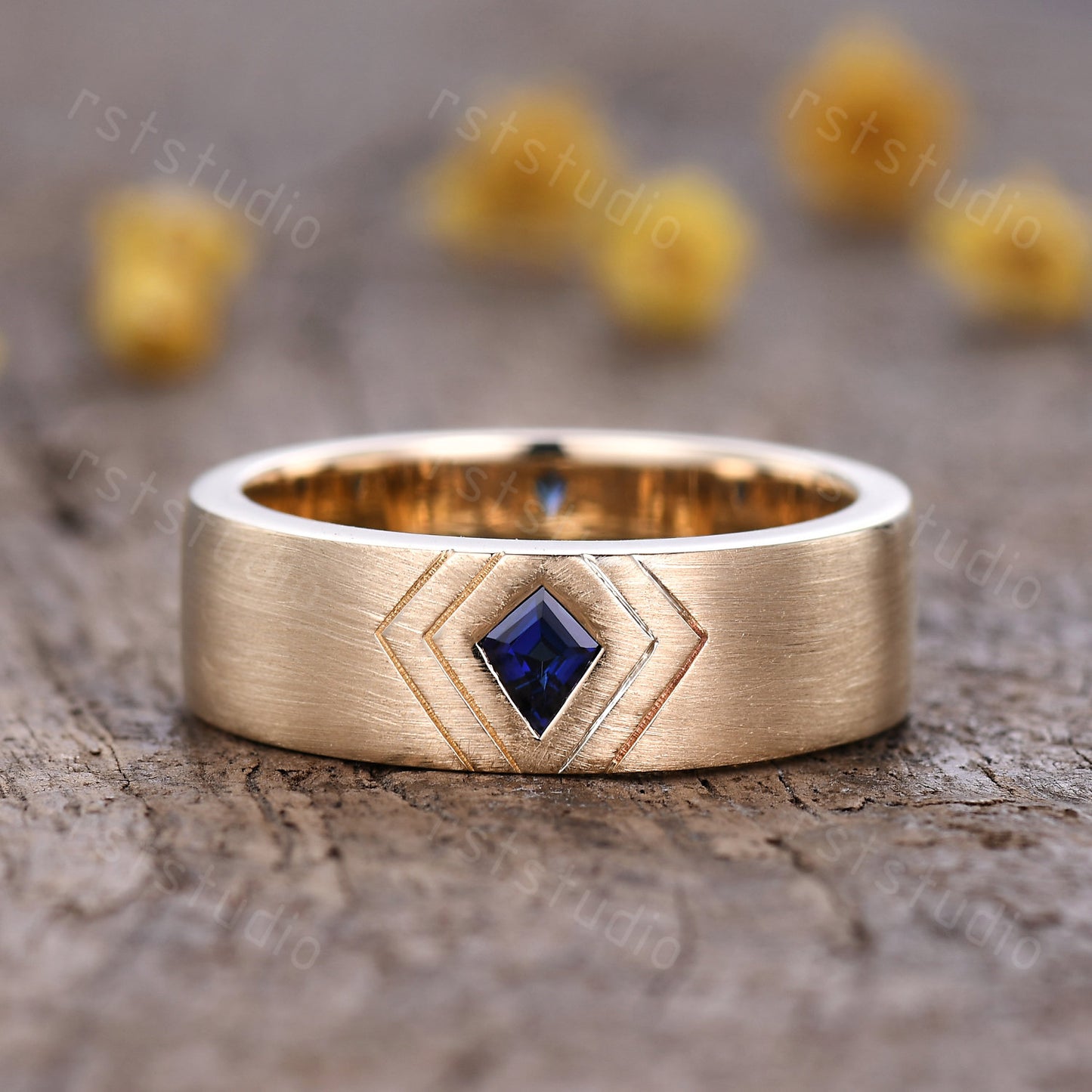 Mens Kite Cut Sapphire Ring, Vintage Gold Engraved Band