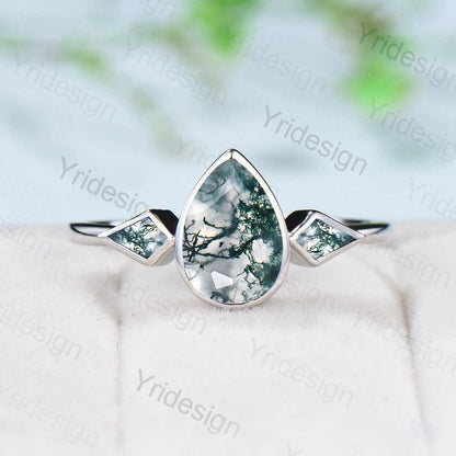 Bezel Set Moss Agate Ring Pear Aquatic Agate Engagement Ring Minimalist Kite Green Agate Wedding Ring For Women Three Stone Anniversary Ring - PENFINE