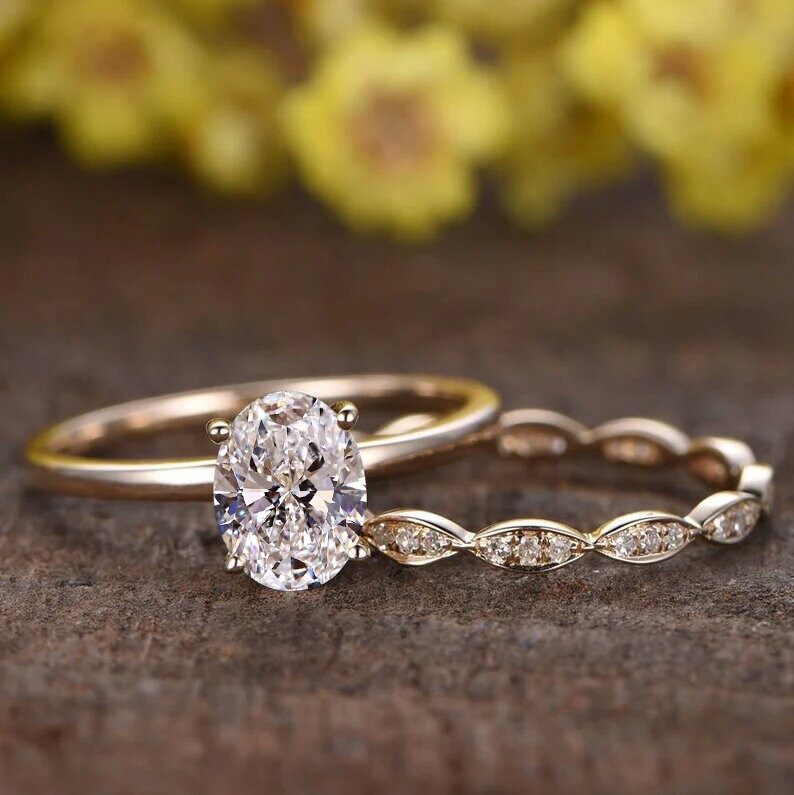 Vintage 14K Gold Oval Grown Diamond Engagement Ring Set: Marquise Wedding Band
