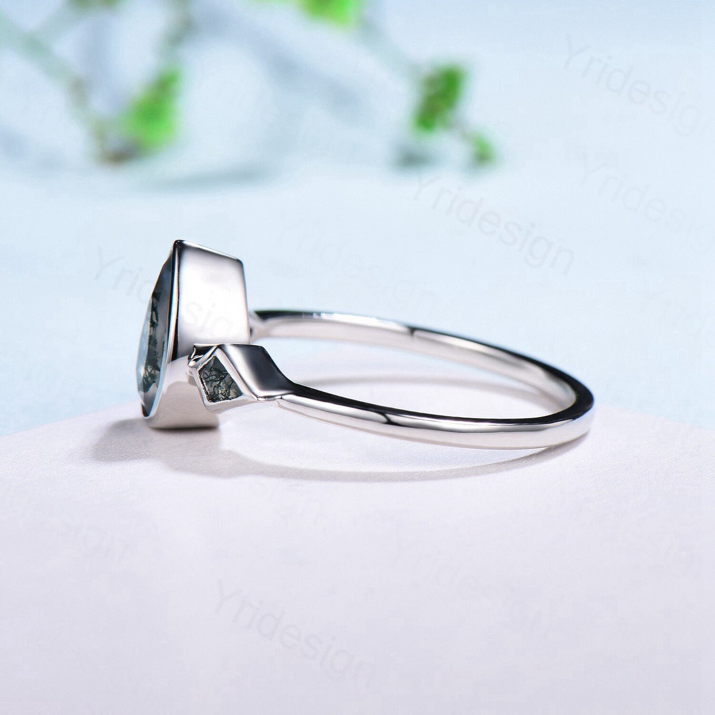 Bezel Set Moss Agate Ring Pear Aquatic Agate Engagement Ring Minimalist Kite Green Agate Wedding Ring For Women Three Stone Anniversary Ring - PENFINE