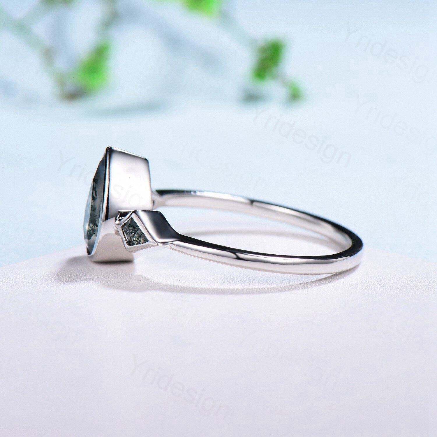 Bezel Set Moss Agate Ring Pear Aquatic Agate Engagement Ring Minimalist Kite Green Agate Wedding Ring For Women Three Stone Anniversary Ring - PENFINE