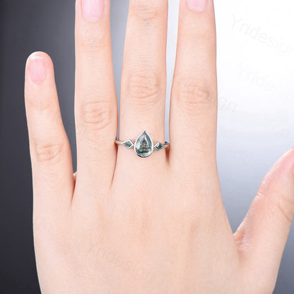 Bezel Set Moss Agate Ring Pear Aquatic Agate Engagement Ring Minimalist Kite Green Agate Wedding Ring For Women Three Stone Anniversary Ring - PENFINE