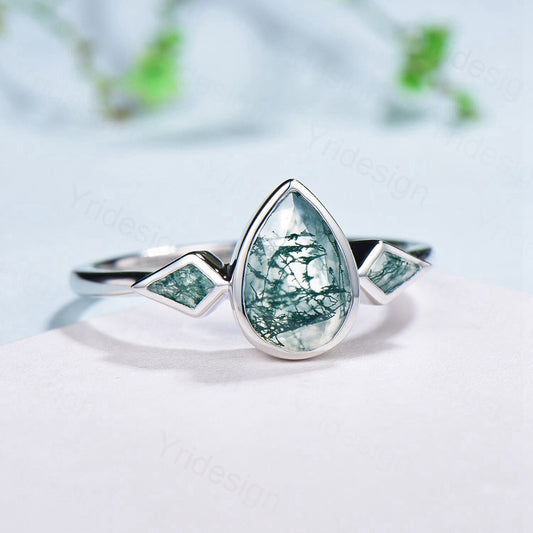 Bezel Set Moss Agate Ring Pear Aquatic Agate Engagement Ring Minimalist Kite Green Agate Wedding Ring For Women Three Stone Anniversary Ring - PENFINE