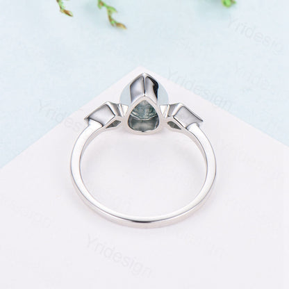 Bezel Set Moss Agate Ring Pear Aquatic Agate Engagement Ring Minimalist Kite Green Agate Wedding Ring For Women Three Stone Anniversary Ring - PENFINE