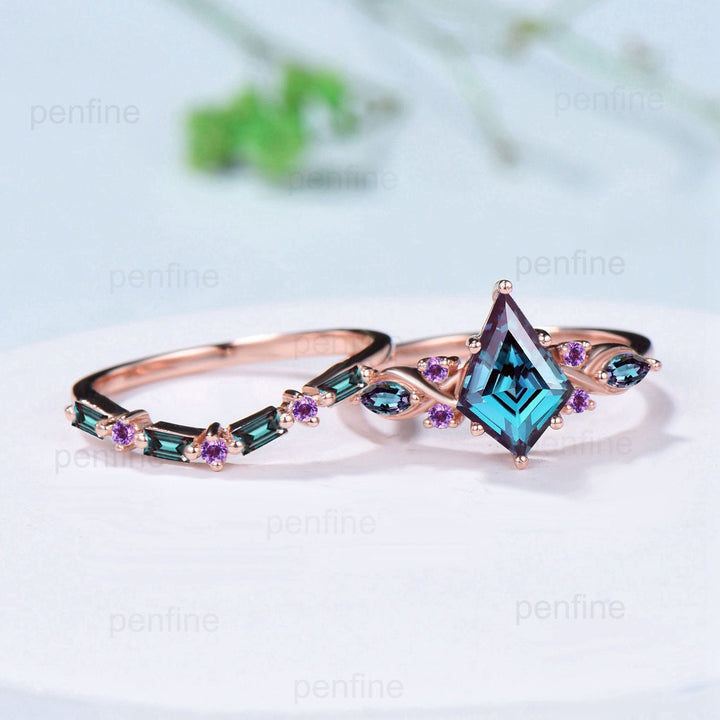 Vintage 7x10mm Kite Cut Alexandrite Engagement Ring Unique Amethyst Wedding Set Crown Stacking Ring Baguette June Birthstone Bridal Set Gift - PENFINE