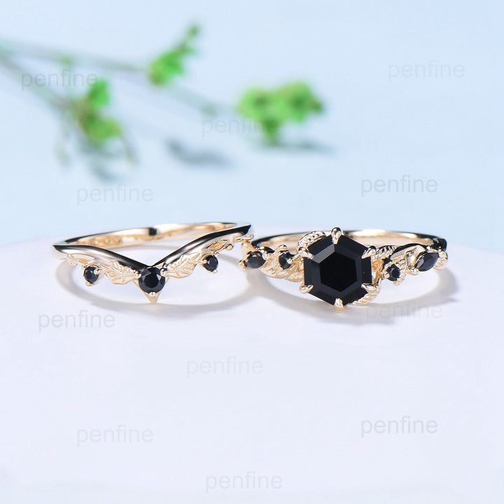 Unique yellow gold black onyx engagement ring set Nature Inspired black stone wedding ring set vintage Retro spinel Leaf Vine bridal set - PENFINE