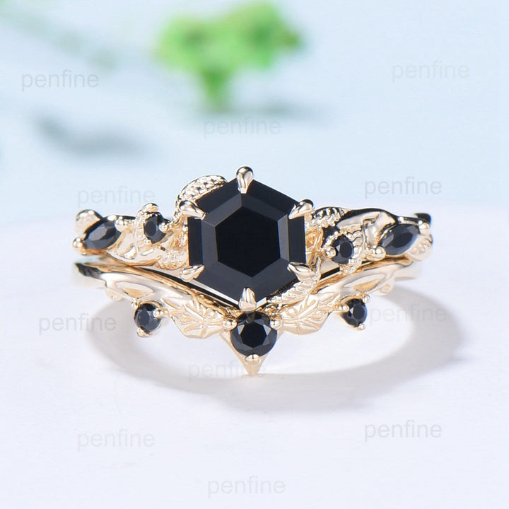 Unique yellow gold black onyx engagement ring set Nature Inspired black stone wedding ring set vintage Retro spinel Leaf Vine bridal set - PENFINE