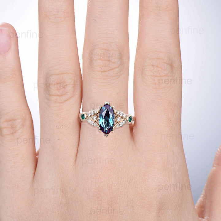 Vintage Marquise Cut alexandrite engagement ring split shank green agate color change ring silver yellow gold emerald wedding ring for women - PENFINE