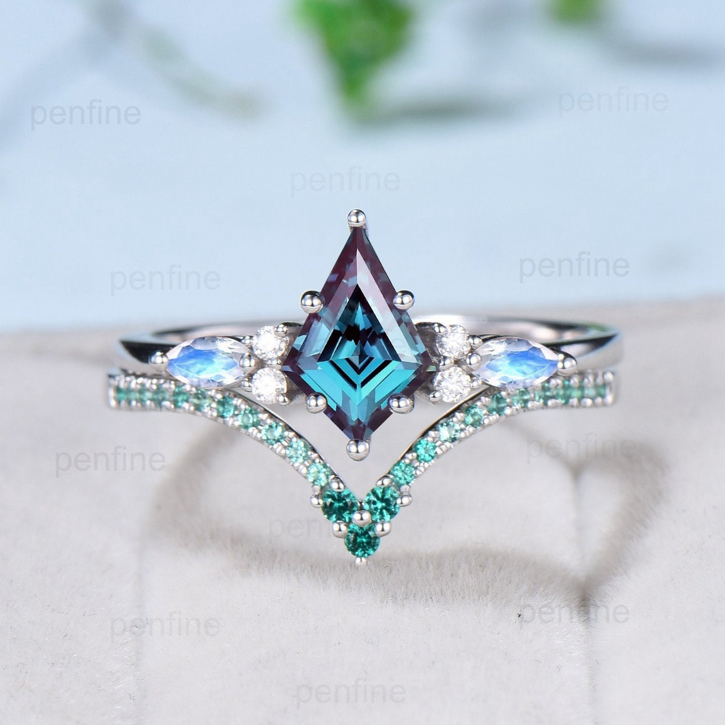 Vintage kite cut alexandrite engagement ring set  seven stone marquise moonstone unique moonstone wedding ring set dainty emerald bridal set - PENFINE