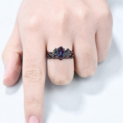 Unique black gold alexandrite ring set Nature Inspired twig leaf engagement ring vintage cluster emerald Leaf wedding ring set for women - PENFINE