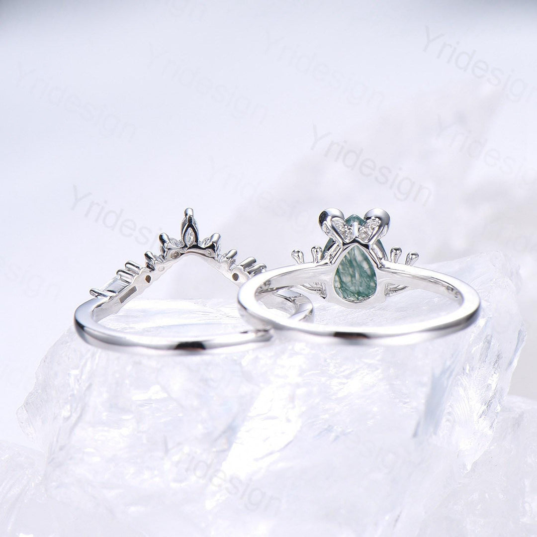 Unique moss agate engagement ring set, Frog animal inspired green agate wedding set, women pear shaped bridal set anniversary ring for girl - PENFINE