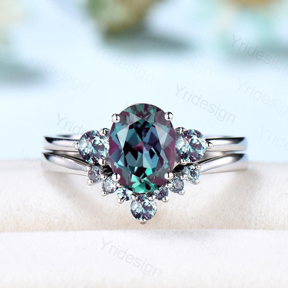 1.5ct Oval Alexandrite Engagement Ring Vintage Color-Change Alexandrite Three Stone Wedding Ring June Birthstone Birthday Ring Promise Gifts - PENFINE