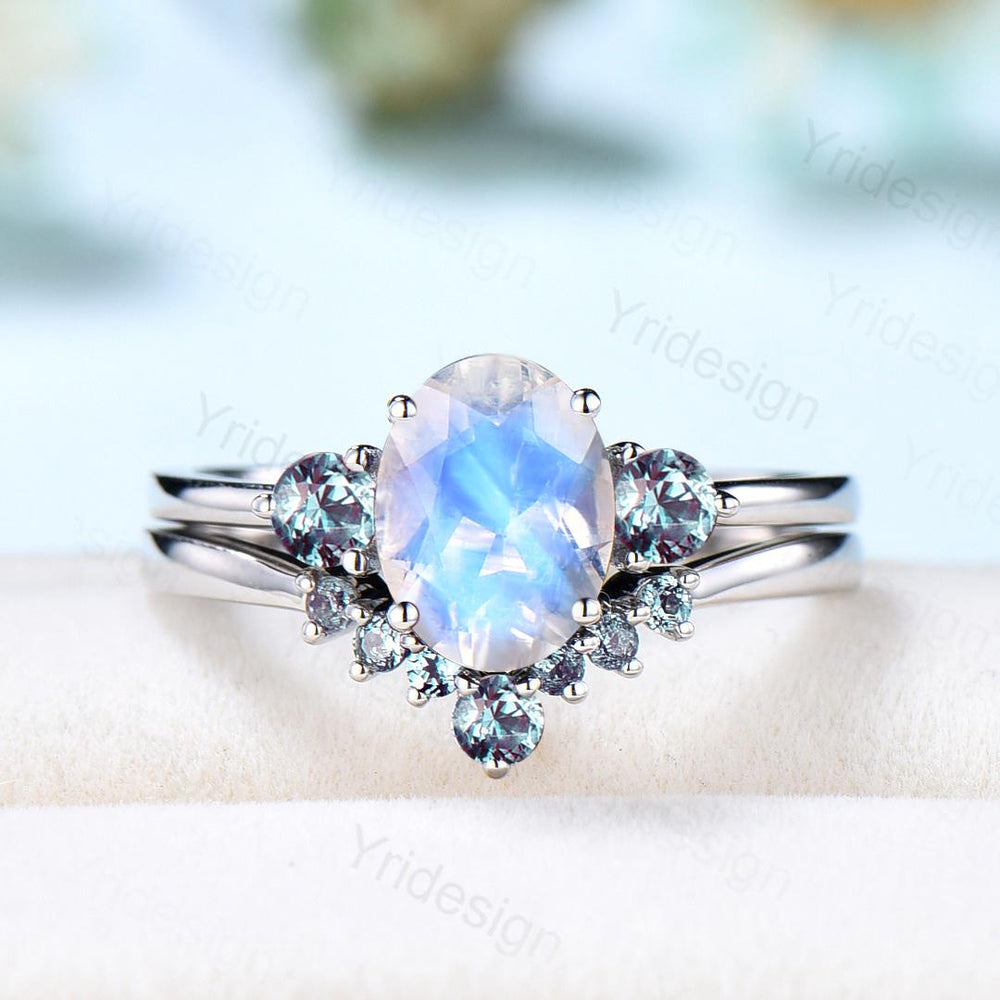 1.5ct Oval Rainbow Blue Moonstone Engagement Ring Vintage Color-Change Alexandrite Three Stone Wedding Ring June Birthstone Promise Gifts - PENFINE