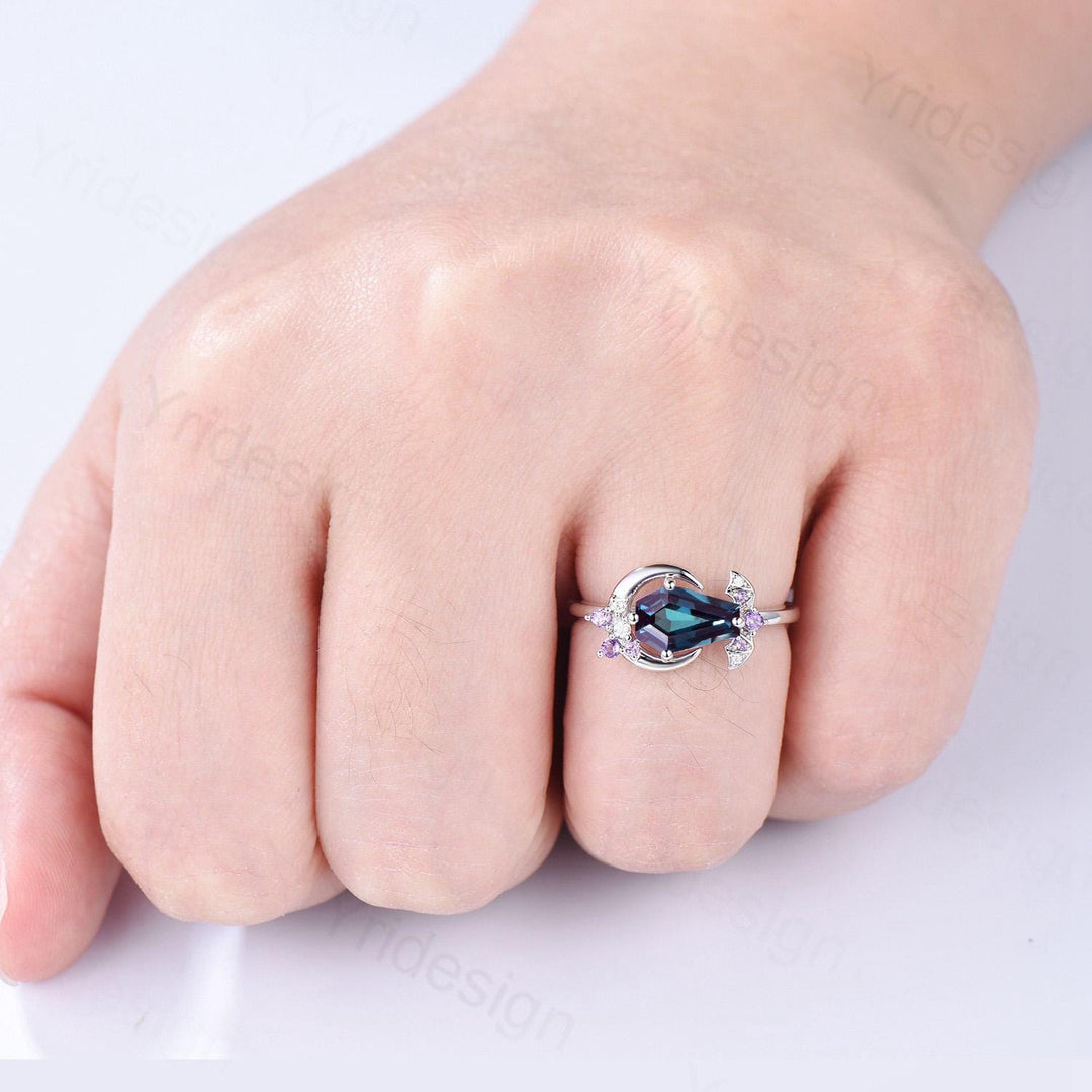 Unique Coffin Shape Alexandrite Ring Shield Shape Gothic Bat Color Change Engagement Ring Vintage Handmade Anniversary Proposal Gifts Women