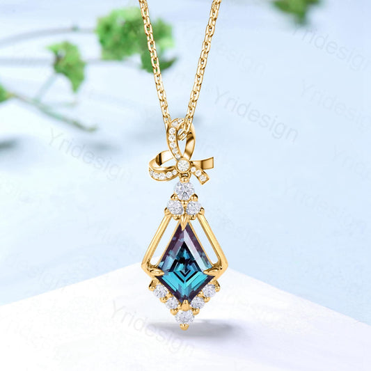 Vintage Kite Cut Alexandrite Pendant Necklace June Birthstone Floral Color changing Celtic Knot Pendant Necklace Anniversary Gift for Women - PENFINE