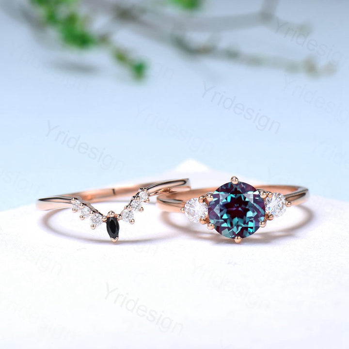 Retro Round Alexandrite Engagement Ring Alexandrite Moissanite Wedding Ring Set Three Stone Color Changing Art Deco Stacking Band Women Gift - PENFINE