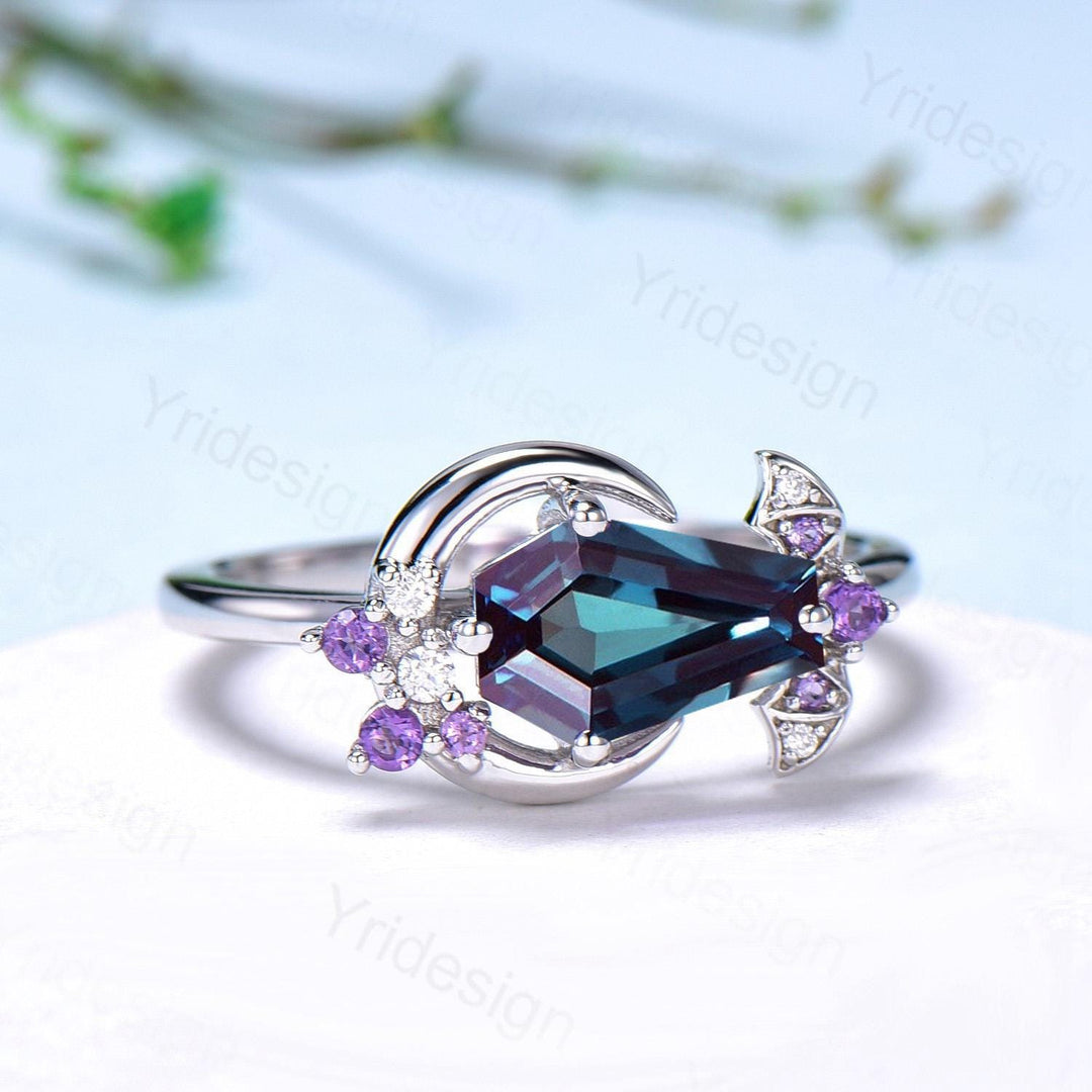 Unique Coffin Shape Alexandrite Ring Shield Shape Gothic Bat Color Change Engagement Ring Vintage Handmade Anniversary Proposal Gifts Women