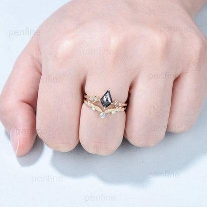 Vintage kite shaped salt and pepper diamond engagement ring set yellow gold Unique celestial moon wedding ring for women dainty promise ring - PENFINE