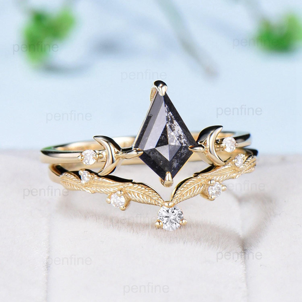 Vintage kite shaped salt and pepper diamond engagement ring set yellow gold Unique celestial moon wedding ring for women dainty promise ring - PENFINE