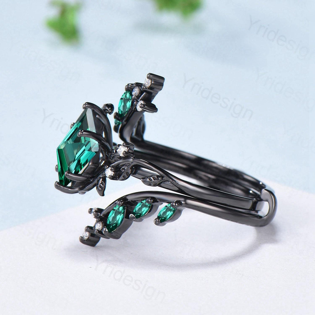 Unique gothic kite cut emerald engagement ring set black gold cluster engagement ring nature inspired marquise may birthstone wedding set - PENFINE