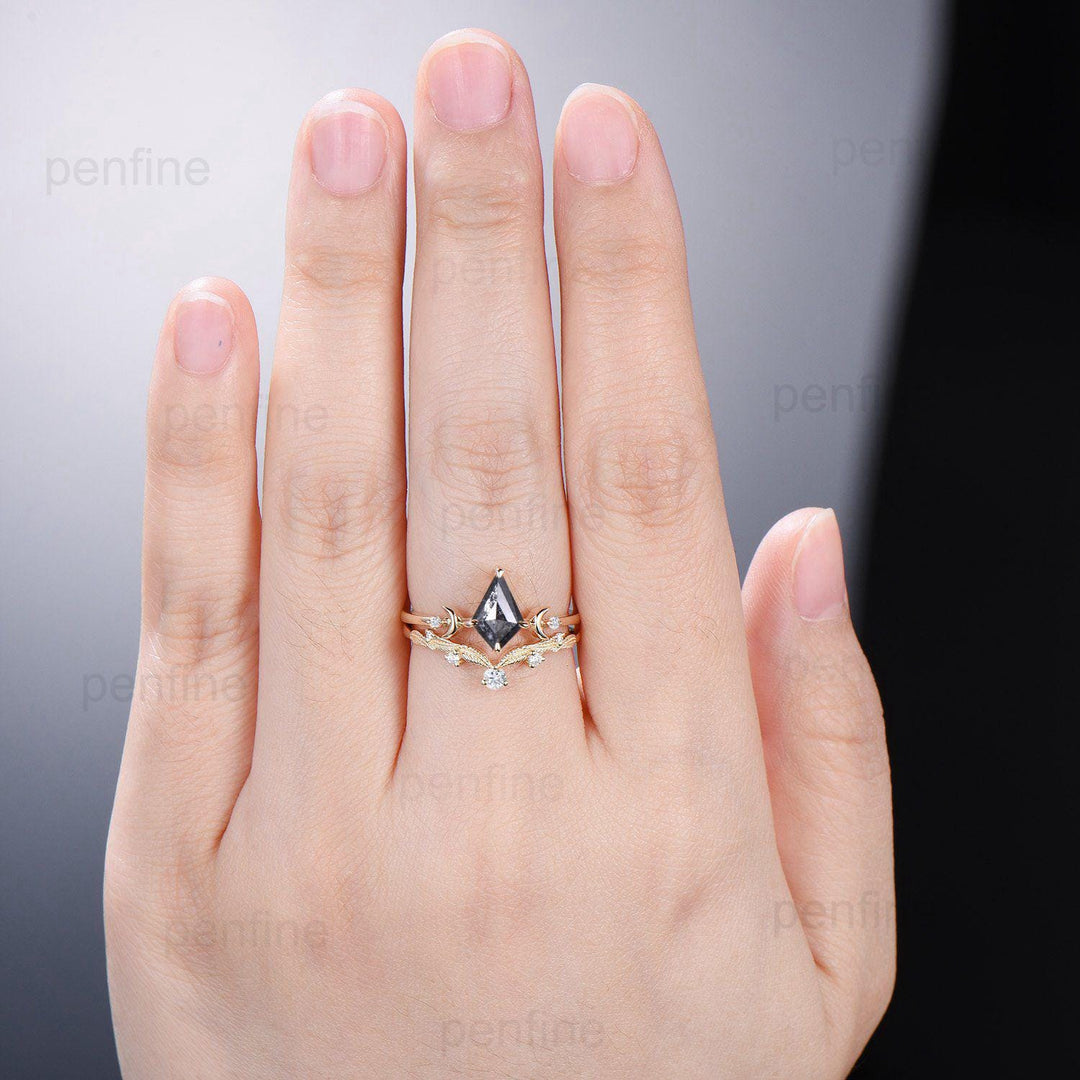 Vintage kite shaped salt and pepper diamond engagement ring set yellow gold Unique celestial moon wedding ring for women dainty promise ring - PENFINE