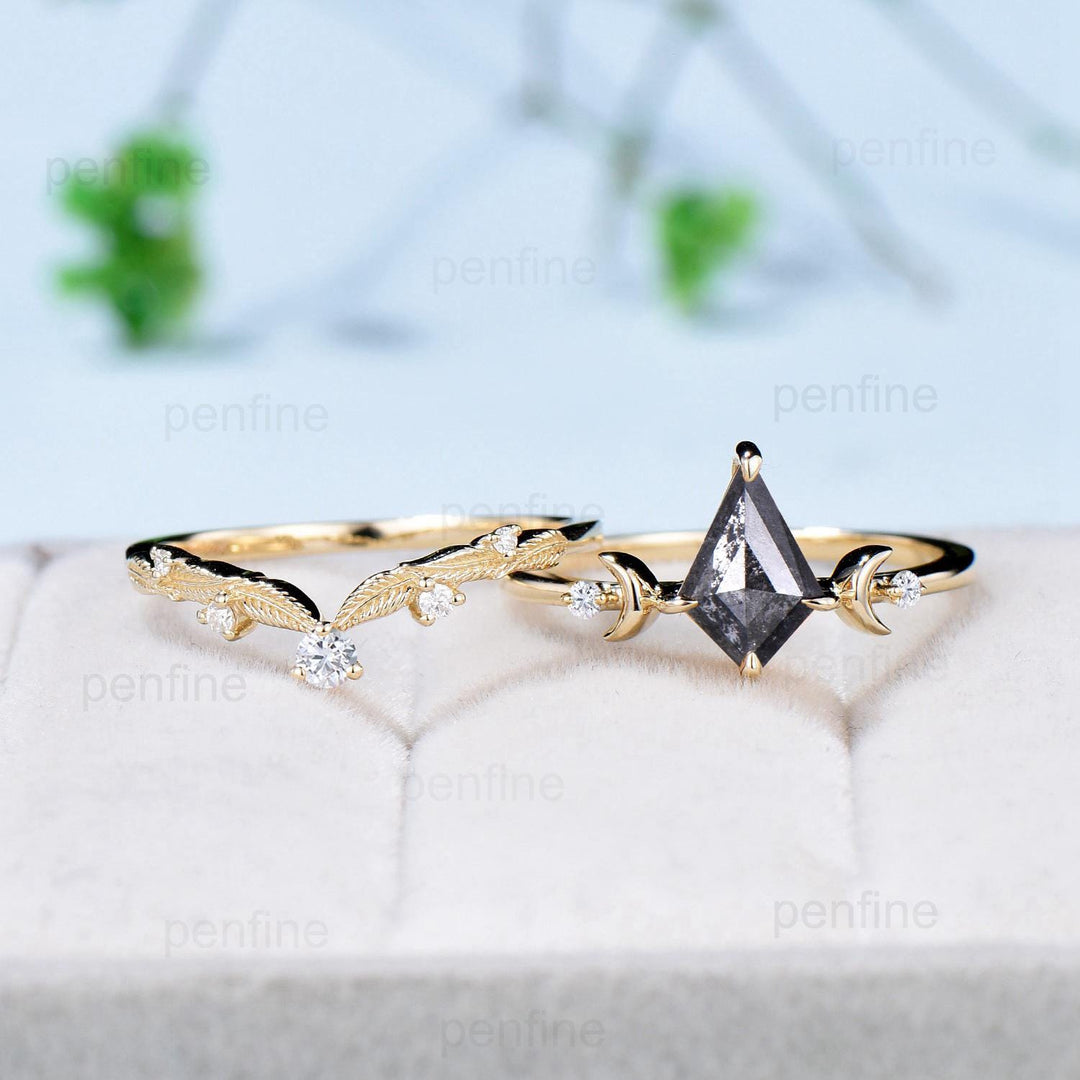 Vintage kite shaped salt and pepper diamond engagement ring set yellow gold Unique celestial moon wedding ring for women dainty promise ring - PENFINE